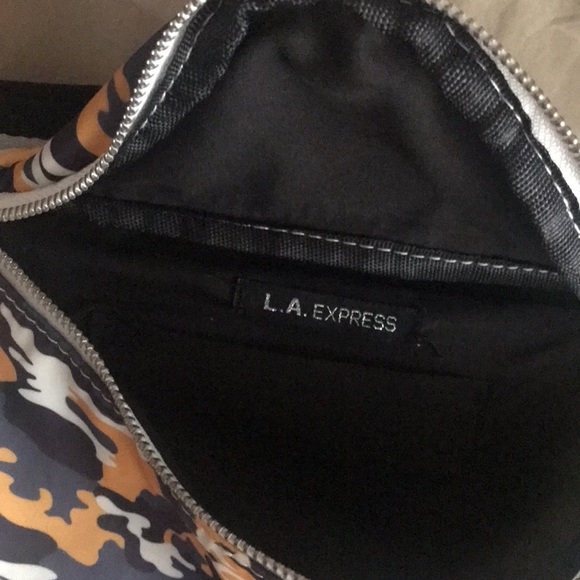 Camo Side Bag - Picture 3 of 3